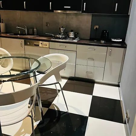 Cozy Krasinskiego דירה *