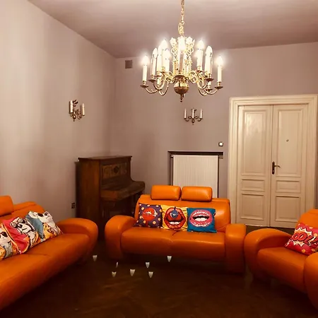 Cozy Krasinskiego * كراكوفيا